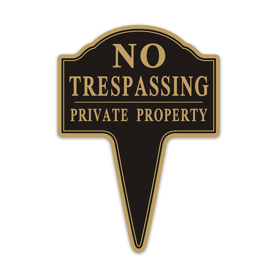 Yuntarda no-trespassing sign on durable aluminum for outdoor property protection.