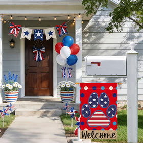 ZAEW American flag pattern on garden flag enhances curb appeal.