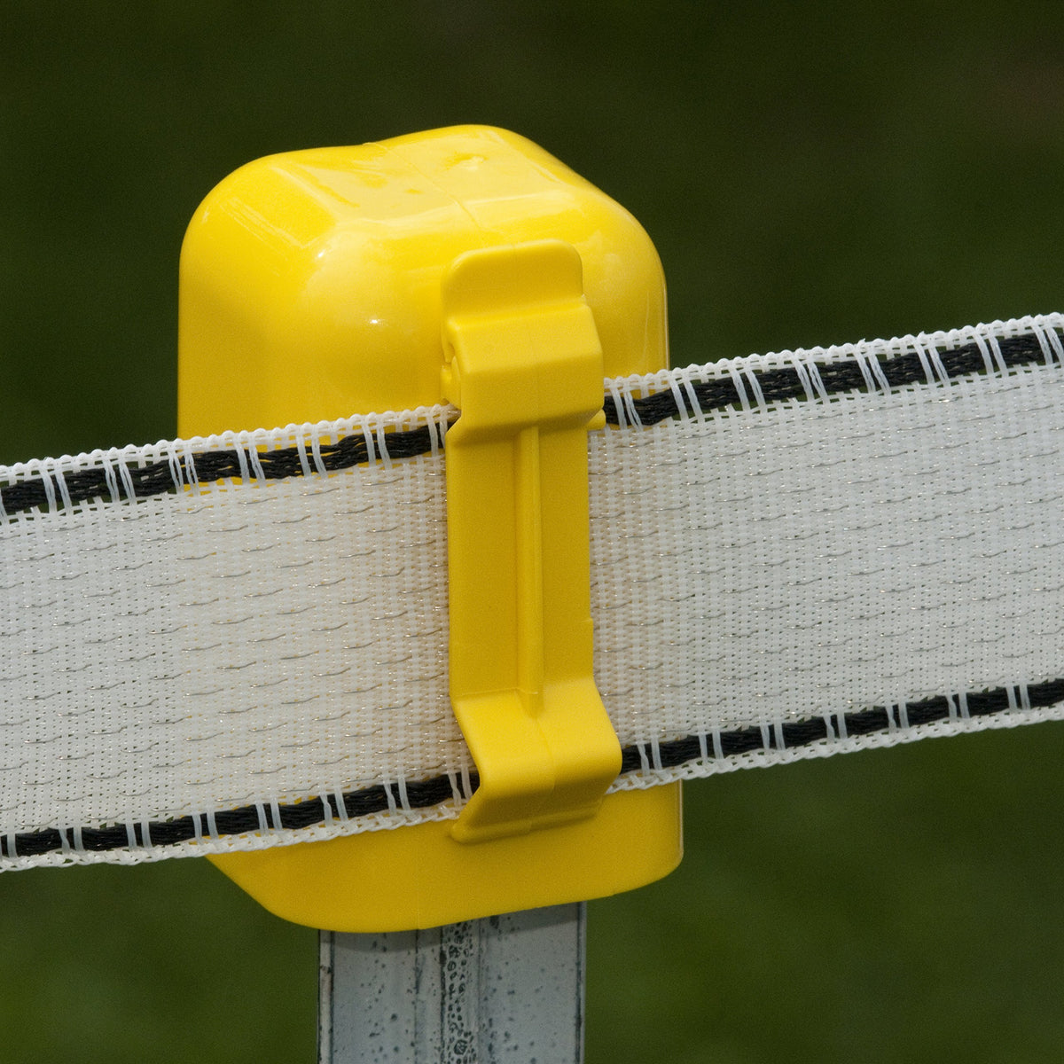 Zareba ITCPY-Z cap installed on a fence reducing horse injury risk
