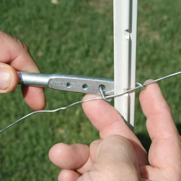 Zareba wire-fastening on post demo highlights quick, secure installations