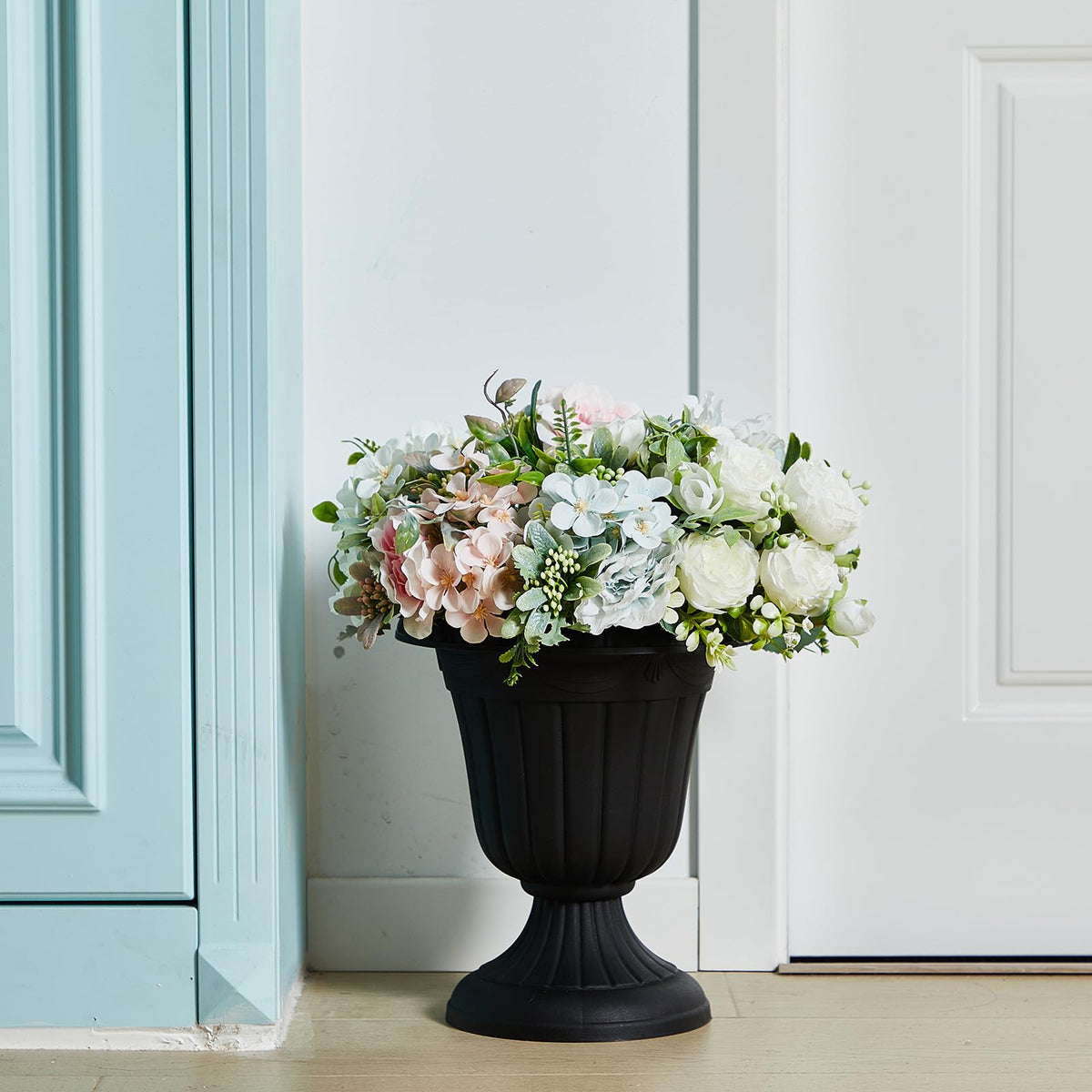 Zhehao 4pc urn planters with reliable plastic material.