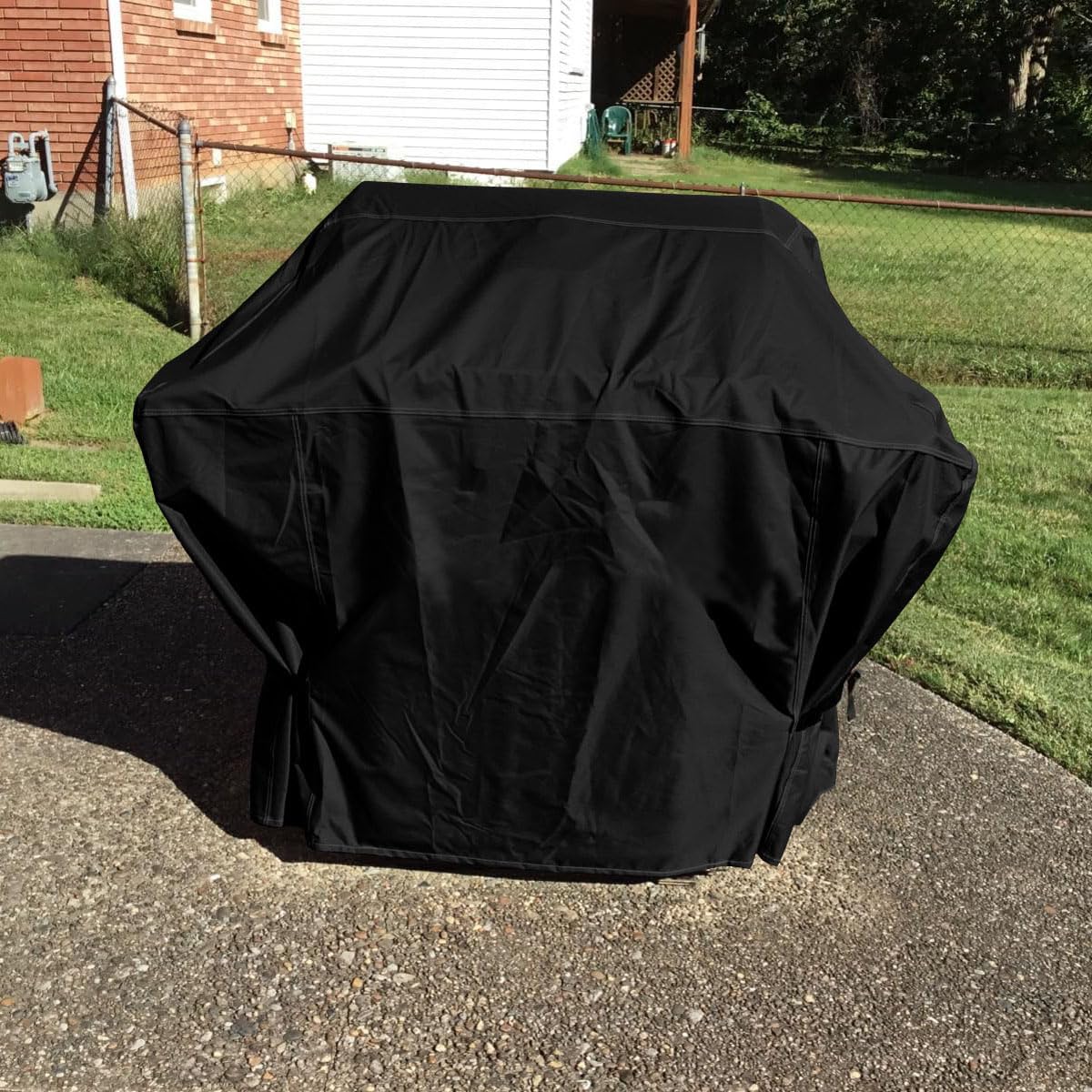 ZJYWSCH reliable grill protection that fits Weber Genesis 300 series.