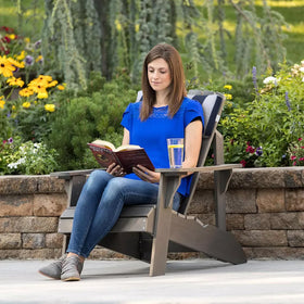 ZOBGOWE chaise setup on balcony illustrates casual outdoor comfort.
