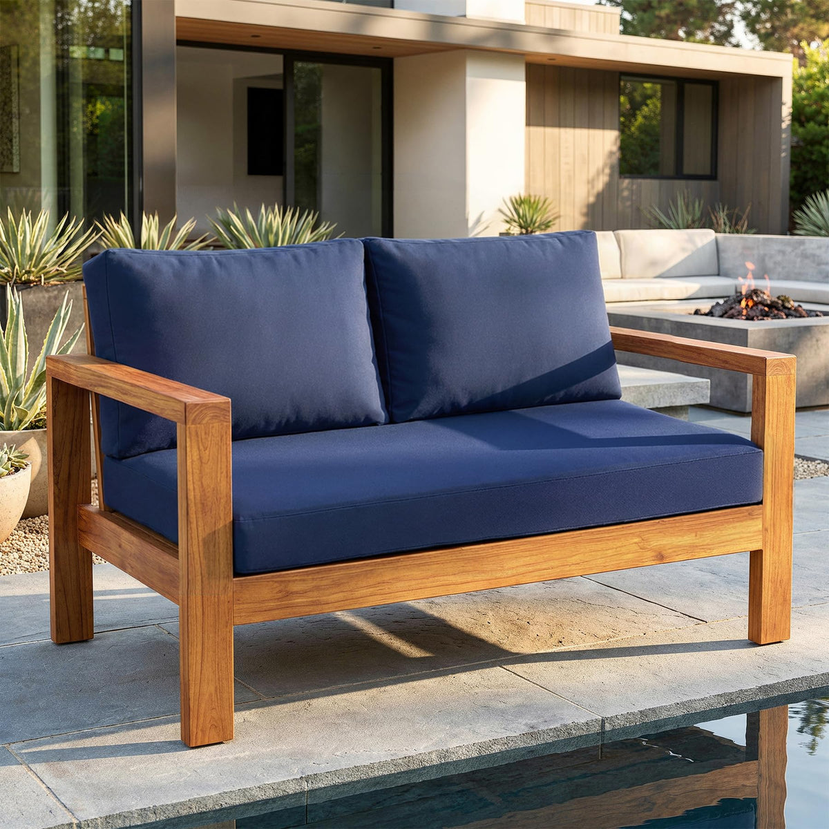 Zonamat cushion waterproof and fade-resistant fabric safeguards color outdoors.