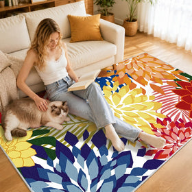 ZonLi outdoor carpet refreshes spaces with tropical floral vibes