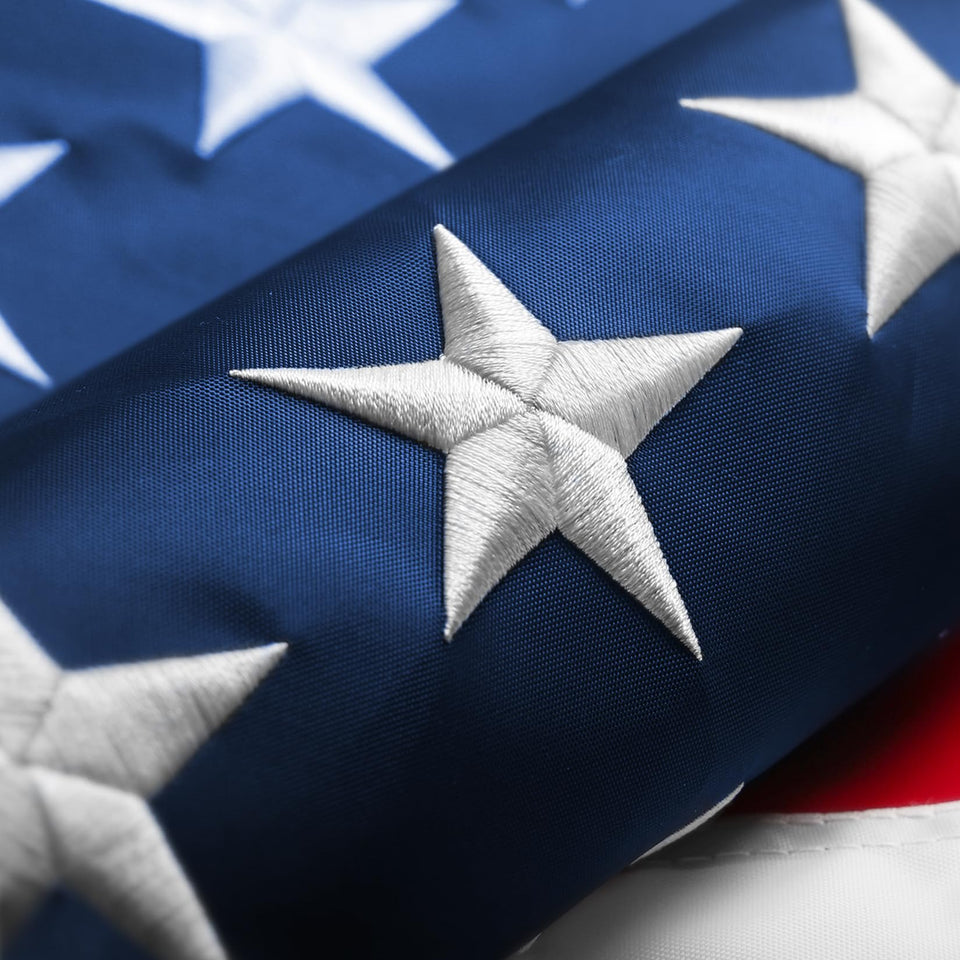 ZoYaone American flag 3x5 outdoor heavy-duty flag endures weather