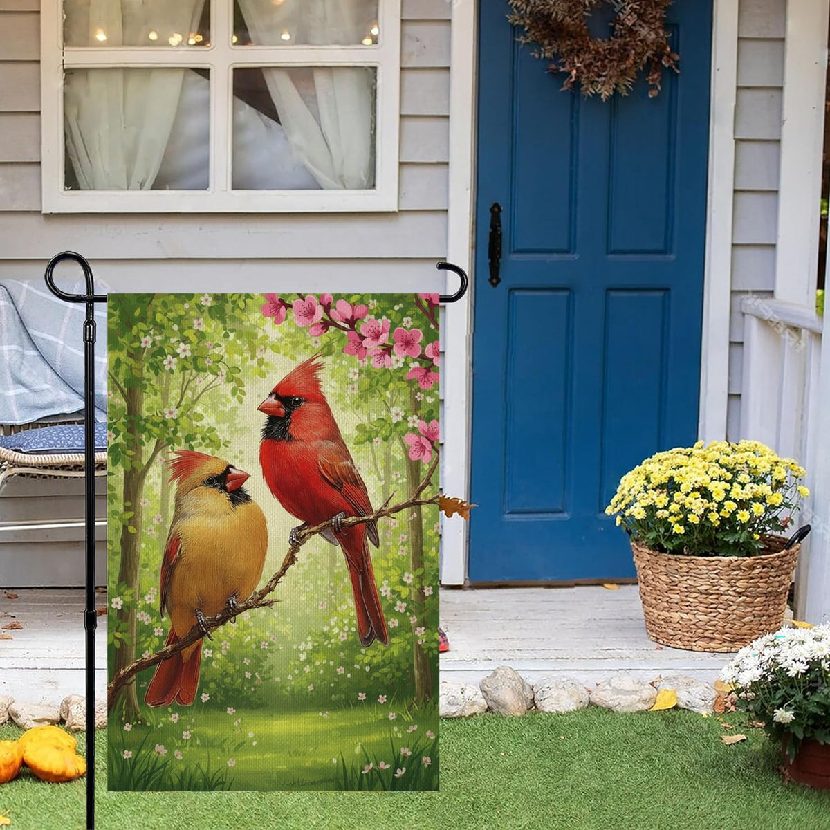 ZSYOUIDEAS cardinals garden flag burlap texture close-up highlights durable fabric.