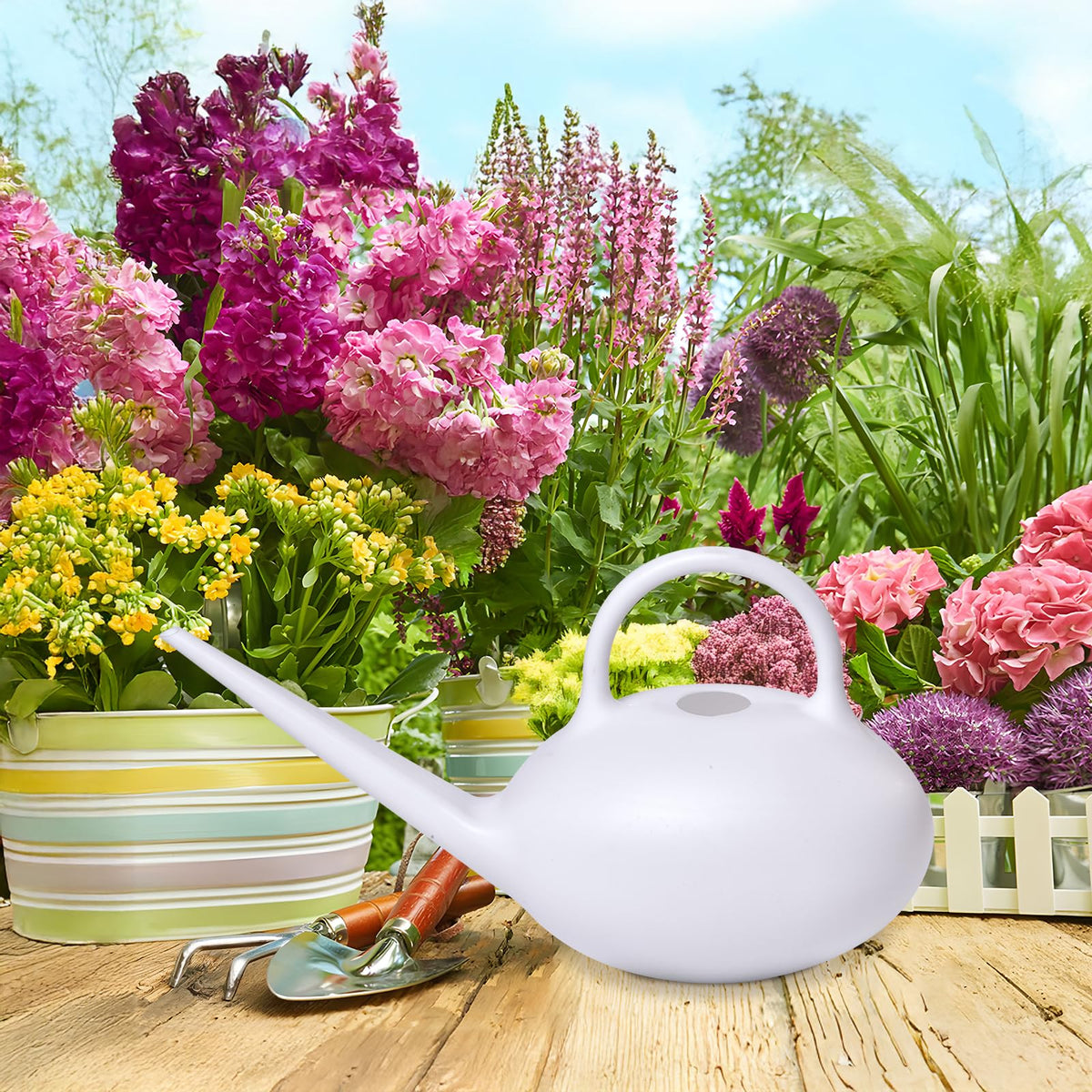ZXJ watering can comfort-handle white emphasizes lightweight handling during use