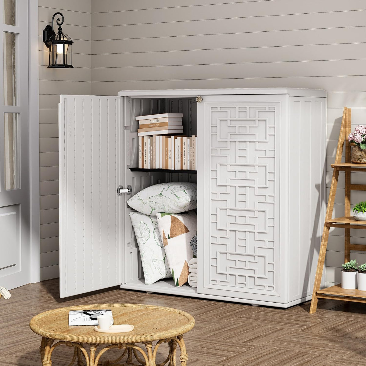ZZM HDPE cabinet, weatherproof shell, colorfast finish supporting year-round outdoor use.